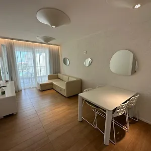 https://marina-verde.hotelinveneto.com